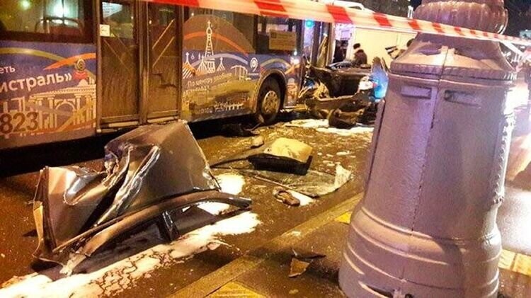 Авария дня. Два человека погибли на Кутузовском проспекте