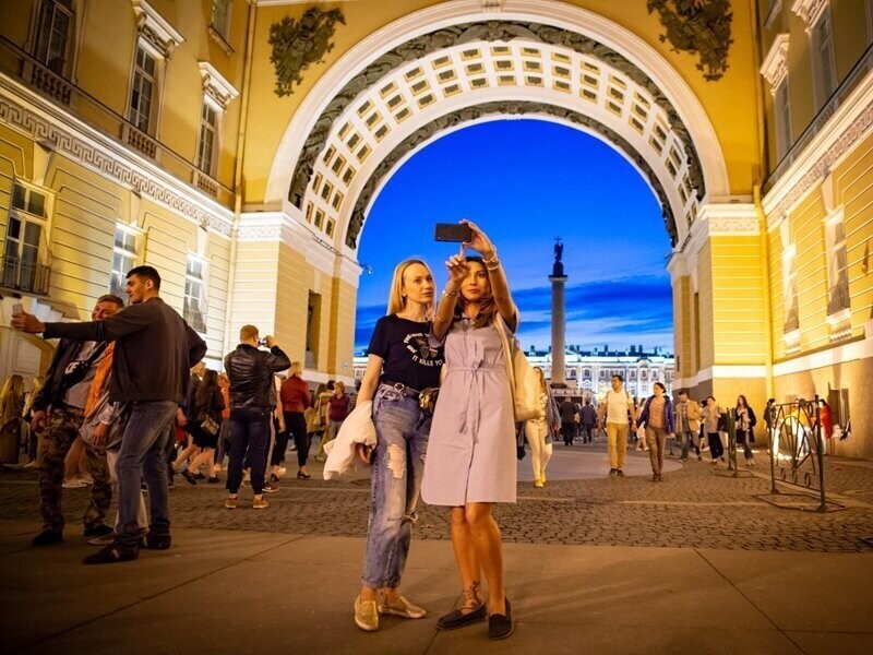 Российские туристы рассказали, по каким городам и странам они скучают
