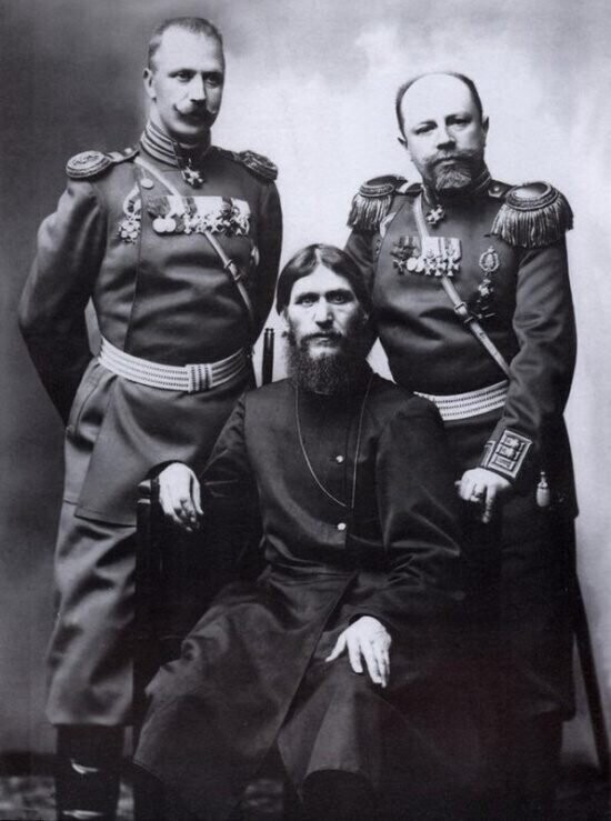 Распутин, генерал-майор Путятин и полковник Лотман, Российская империя, 1904 год