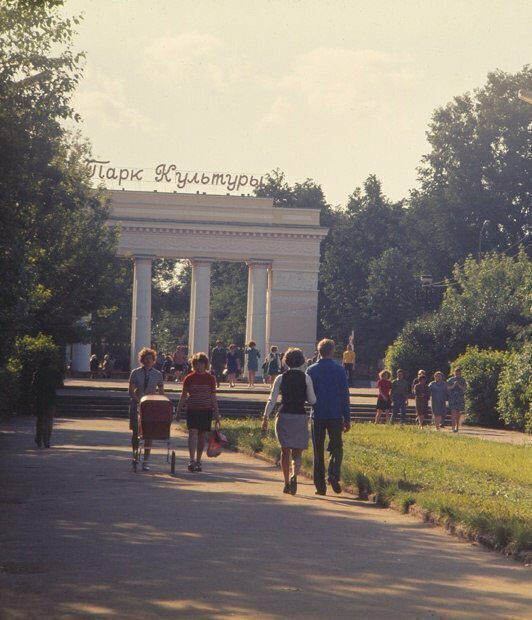 Фотопрогулка по улицам СССР