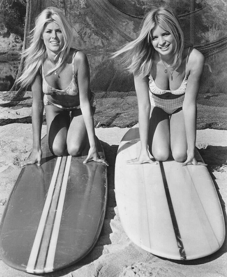 California Surfer Girls, 1964