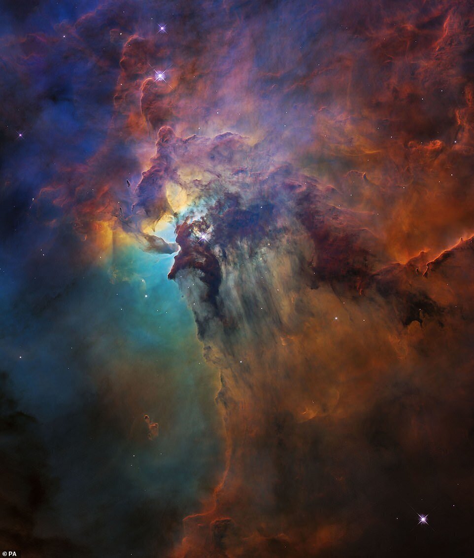 Телескоп "Хаббл" отметил юбилей завораживающими снимками