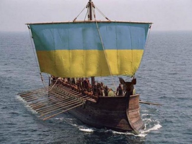«Русские дрожат», — в Сети посмеялись над походом украинских моряков на «Донбассе»