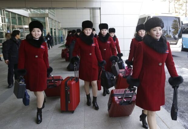 С девственницами на бронепоезде: в СМИ сообщили о кутежах Ким Чен Ына
