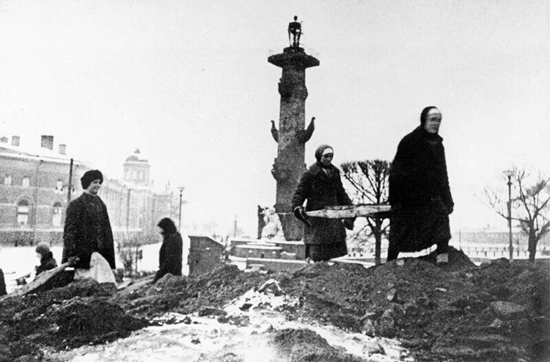 Как советский химик спас от бомбёжек блокадный Ленинград