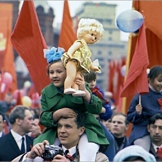 Как отмечали 1 мая в СССР