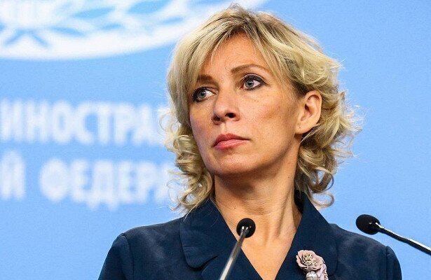 Захарова обвинила Навального в трусости
