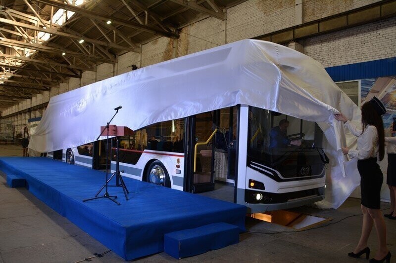 В Энгельсе представили новый троллейбус «Адмирал»