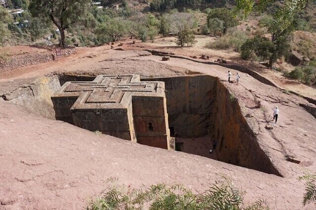 Эфиопская церковь из цельной скалы поражает воображение