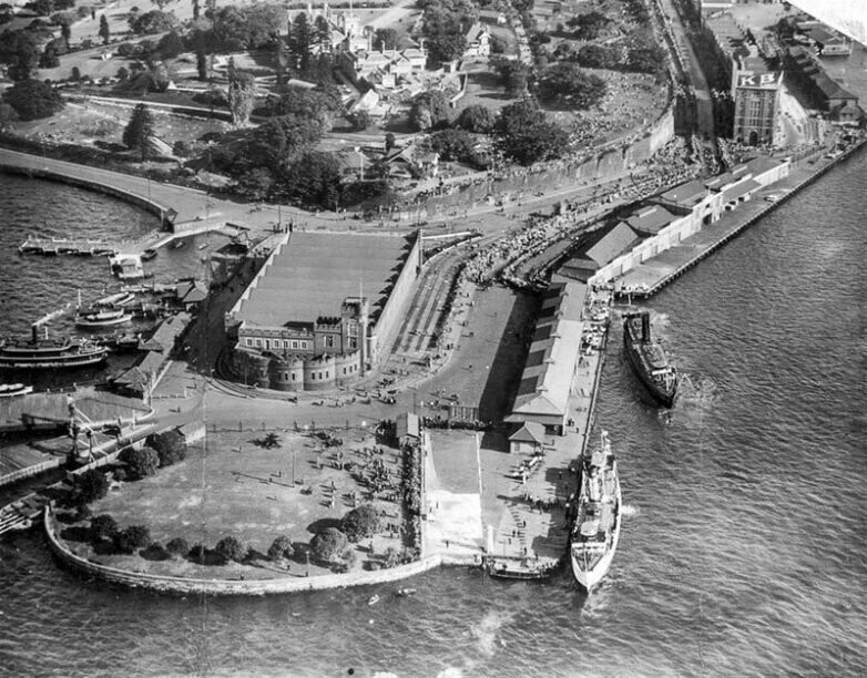 Трамвайное депо в старом форте, 1952 год. На этом месте будет построен Сиднейский оперный театр.