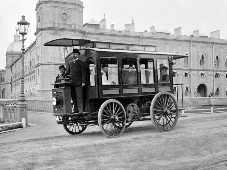 Тестовый рейс электрического омнибуса инженера Ипполита Романова, 1899 год, Санкт–Петербург