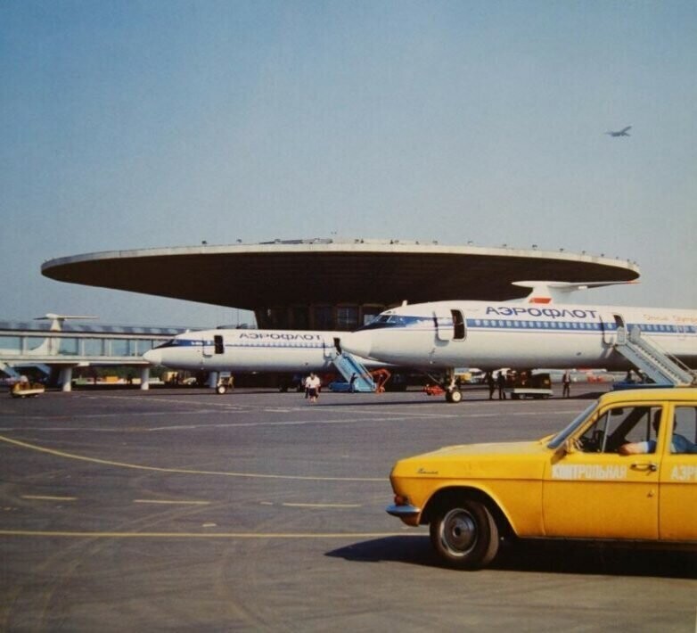 В аэропорту Шереметьево–1, 1978 год, Москва