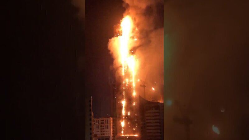 Плохие новости 2020: в ОАЭ горит небоскреб 