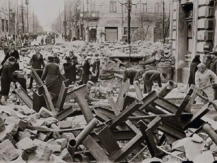  После освобождения. Ростов-на-Дону, улица Большая Садовая. 1943 год 