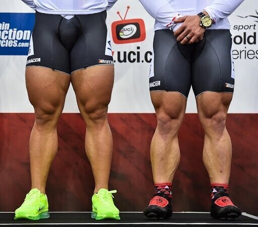 Обратная сторона спорта: как выглядят ноги велосипедистов