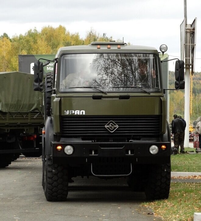 Новая автомобильная техника пополнила автопарки Восточного военного округа