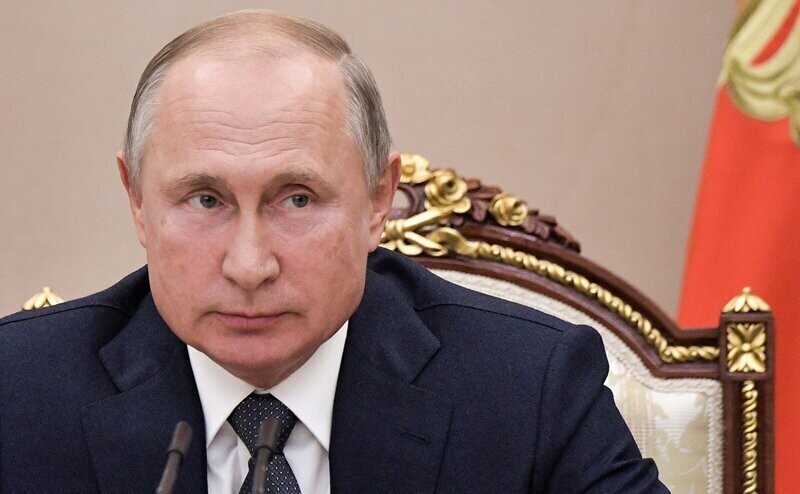 Требуем отставки президента России Владимира Путина