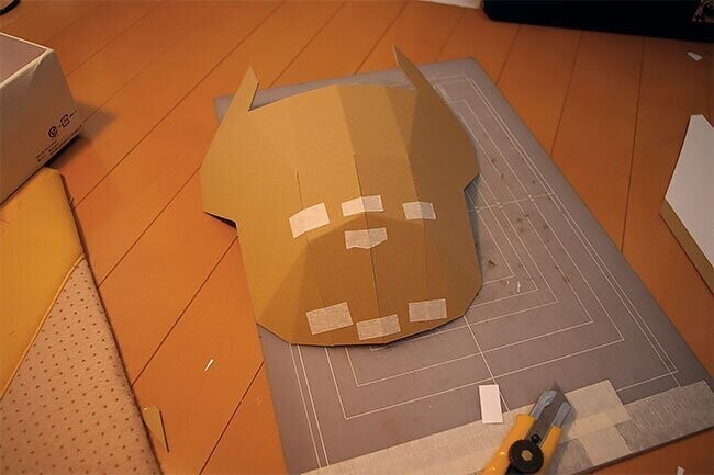 Японский художник создает удивительные маски Gundam