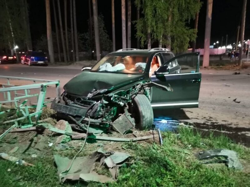 Авария дня. Пьяный водитель с собакой попал в серьёзное ДТП под Екатеринбургом