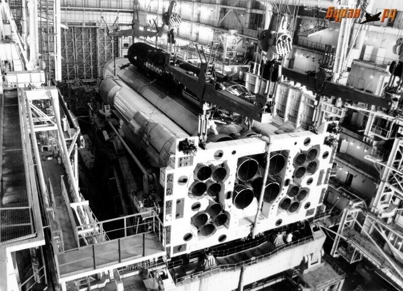 15 мая 1987 года состоялся первый пуск РН «Энергия»