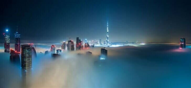 Туман над Дубаем.