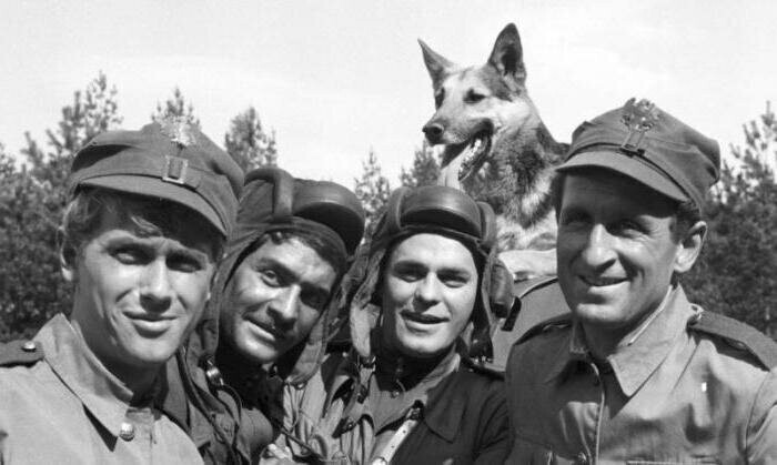 Силачу Гуслику из сериала "Четыре танкиста и собака" уже 92 года, как он выглядит и живет сейчас