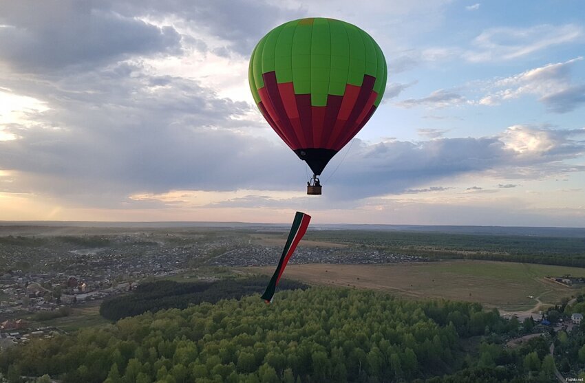 Впервые, и думаю на этом хватит, посчастливилось пролететь над городом на воз...