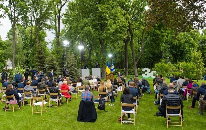 Пресс-конференция Зеленского: новое «дно» Украины и второй срок Порошенко