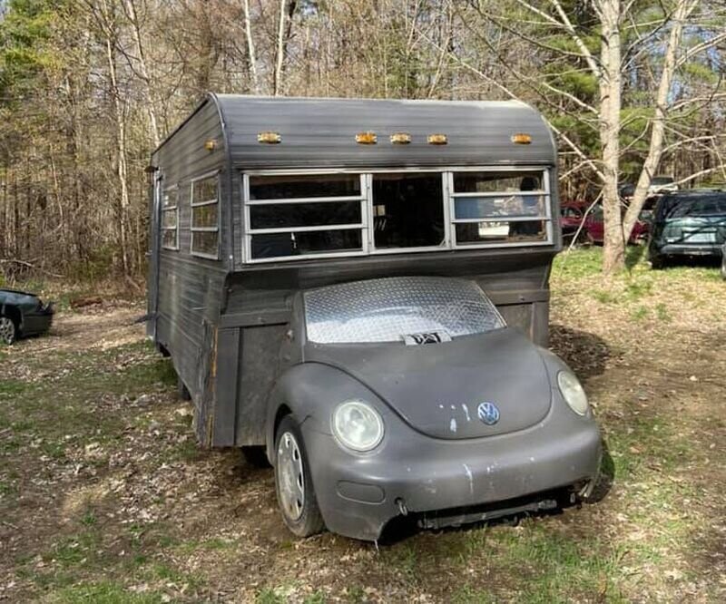 Распиленный Volkswagen Beetle — пожалуй, самый удивительный жилой фургон в мире