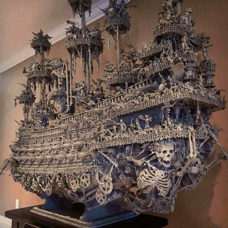 Сделанный вручную корабль-призрак