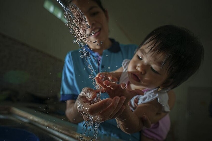 6. Учимся мыть руки. Пеканбару, Индонезия