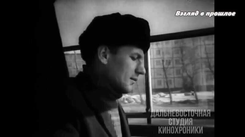 На улицы Владивостока вышел первый троллейбус. 1965 год 