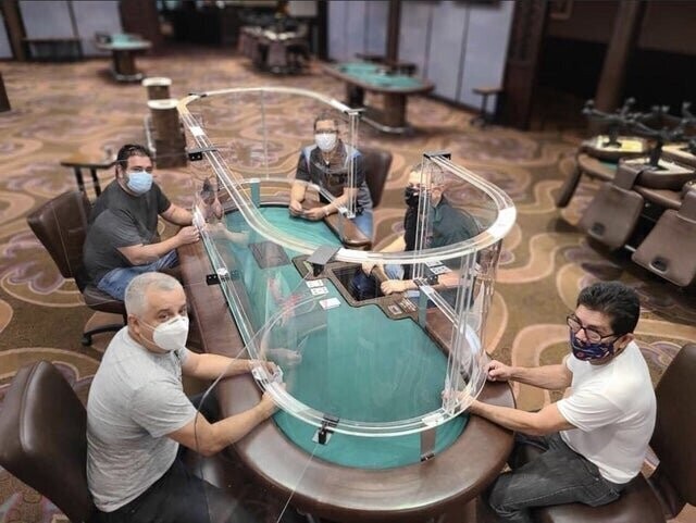 Казино во Флориде тестирует новые столы для игры в покер