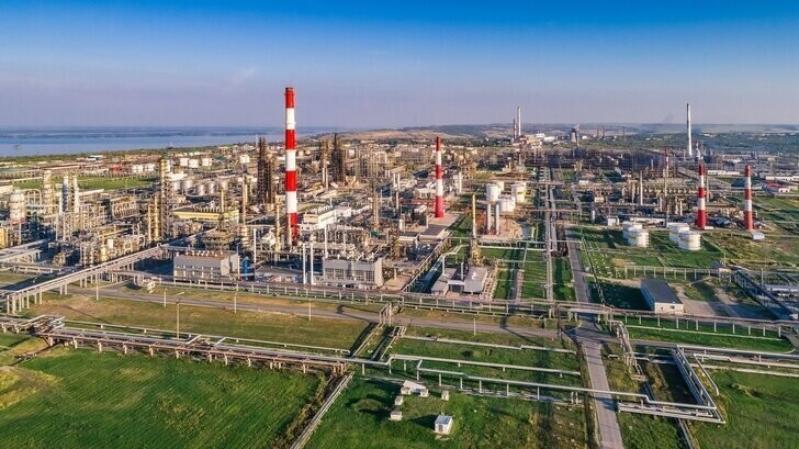 Сызранский НПЗ из Самарской области приступил к производству высокоэкологичного судового топлива