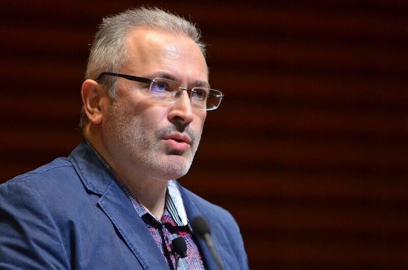 Опять за старое – Ходорковский снова взялся за подкуп политиков перед выборами