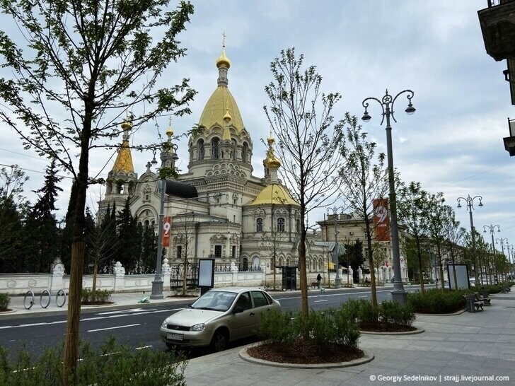 По Большой Морской Севастополя