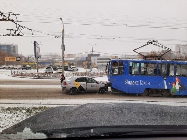 Не ищите здесь смысл. Здесь в основном маразм