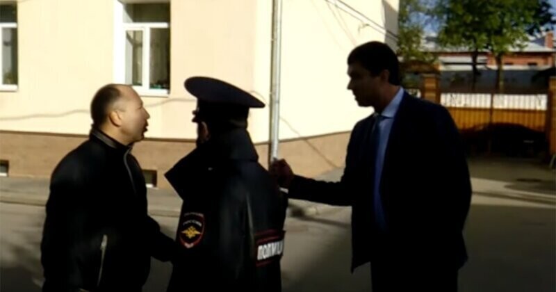 «Ссал я на тебя!»: чиновник нахамил жителю Ярославля