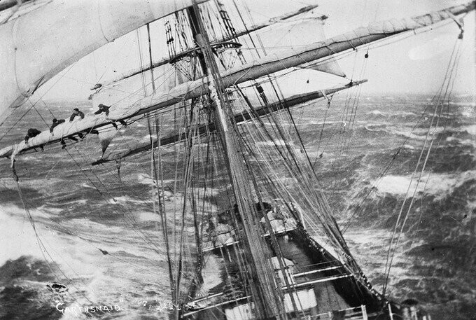 Шторм в море, на борту Garthsnaid. 1920 год