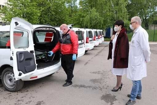Раменская ЦРБ получила новые санитарные автомобили марки «Lada»