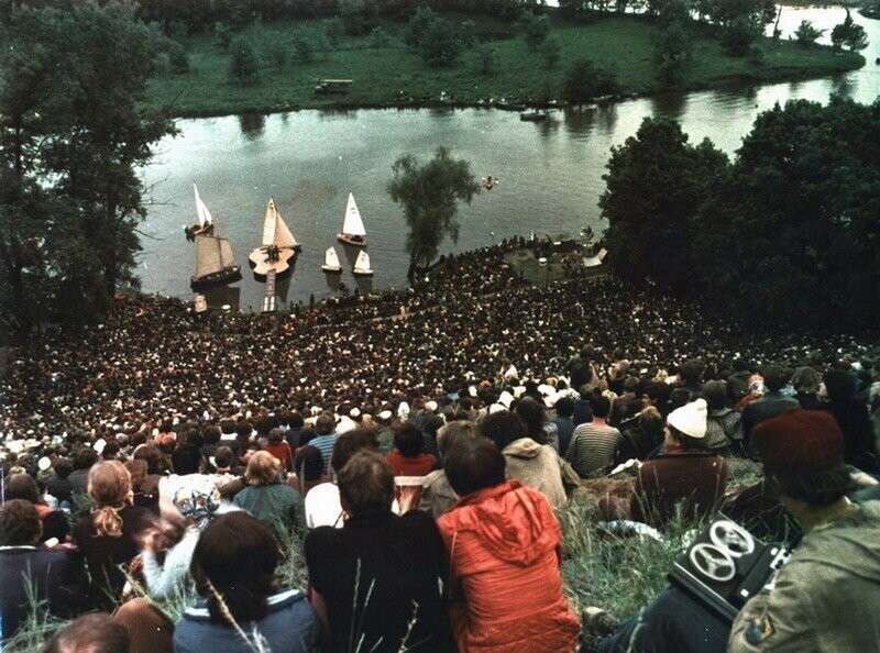 "Советский Вудсток" — Грушинский фестиваль авторской песни, 1980–е годы, Куйбышевская область, СССР
