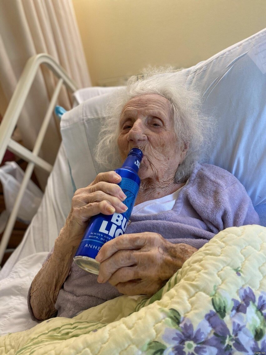 В США от коронавируса излечилась 103-летняя бабуля Шелли Ганн