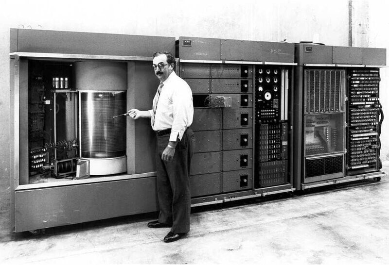 Жесткий диск ibm 5 mb, 1956 г.