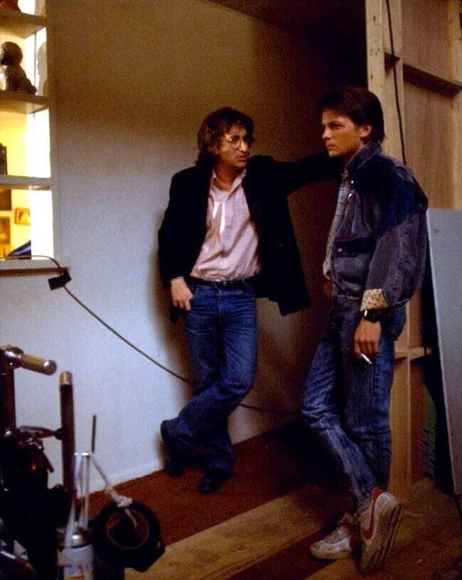 Стивен Спилберг и Майкл Джей Фокс на съёмках «Назад в будущее», 1985 год