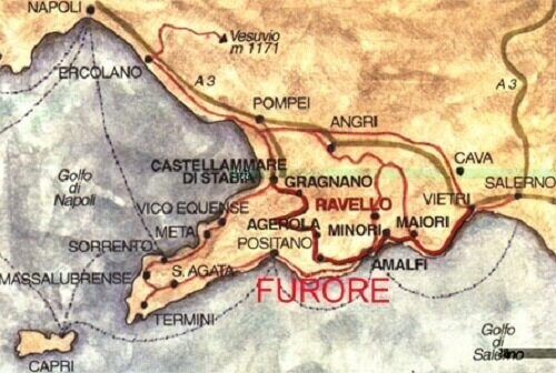 Фуроре - живописный городок спрятавшийся в заливе