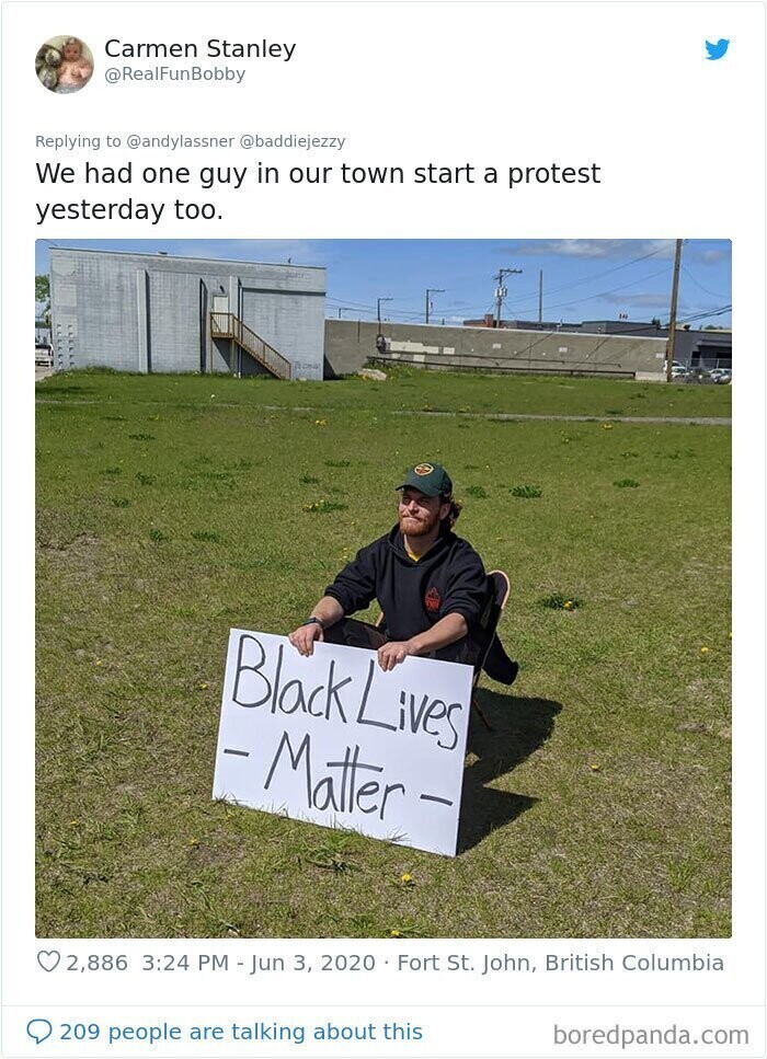 "В нашем городе протестовать вышел только один парень"