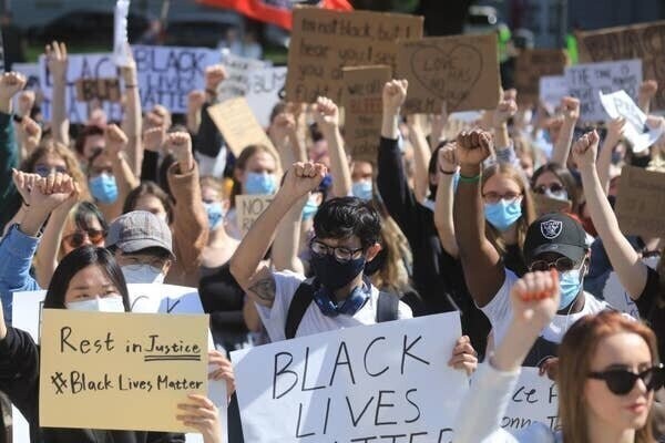 Лица протеста: фотографии акций Black Lives Matter со всего мира