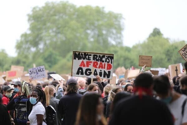 Лица протеста: фотографии акций Black Lives Matter со всего мира