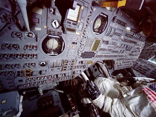 «Союз - Аполлон» Последний старт корабля «Аполлон» 1975 г. Более 45 лет у США не было своего КК