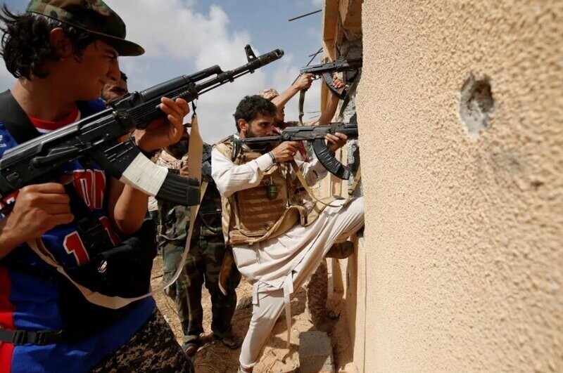 Протурецкие боевики ПНС вошли в ливийскую Тархуну и нападают на мирное население